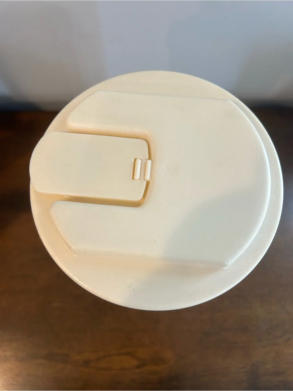 Vintage Rubbermaid 2 Qt Ez Grip Servin Saver Juice Drink Bottle Pitcher Lid Read